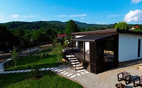 Transalpina Tiny House - Outdoor Jacuzzi